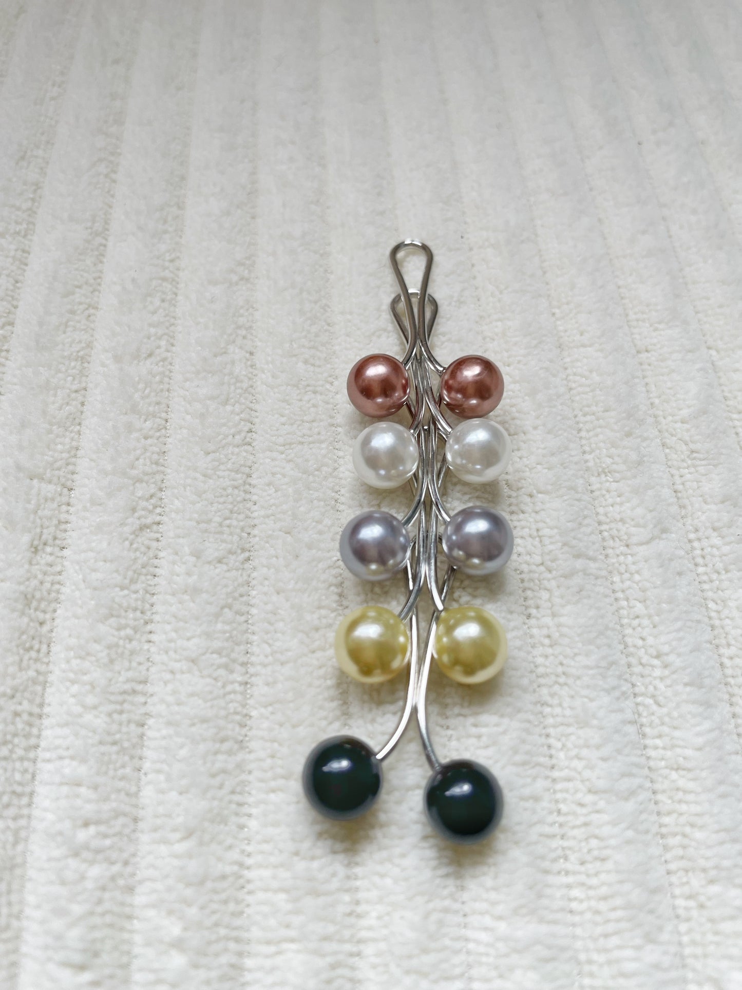 Pearl hijab clasp set