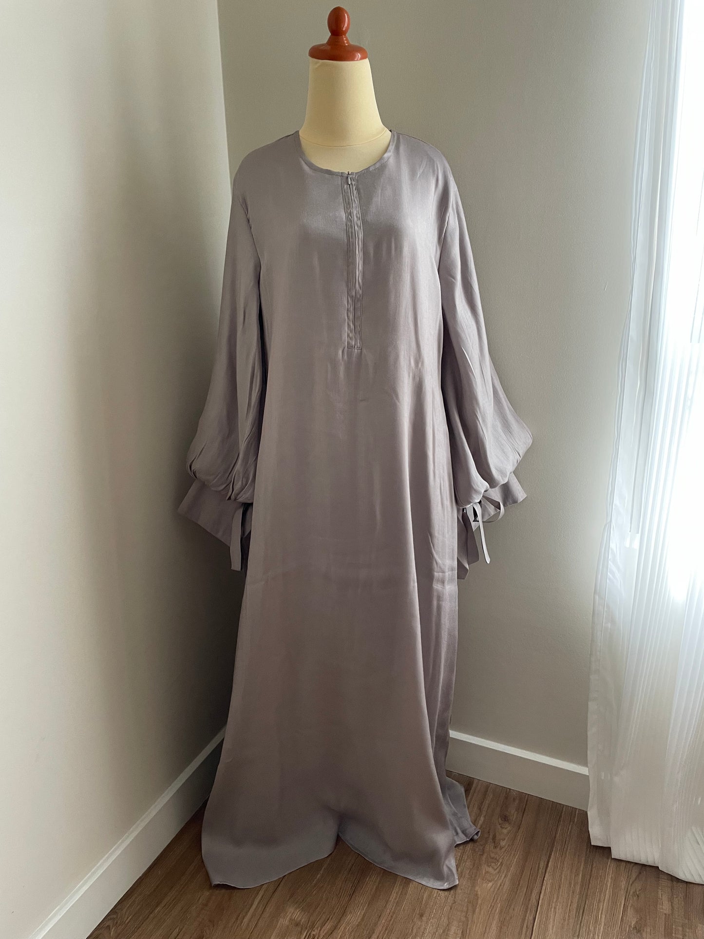 Shimmer puffed sleeve dress