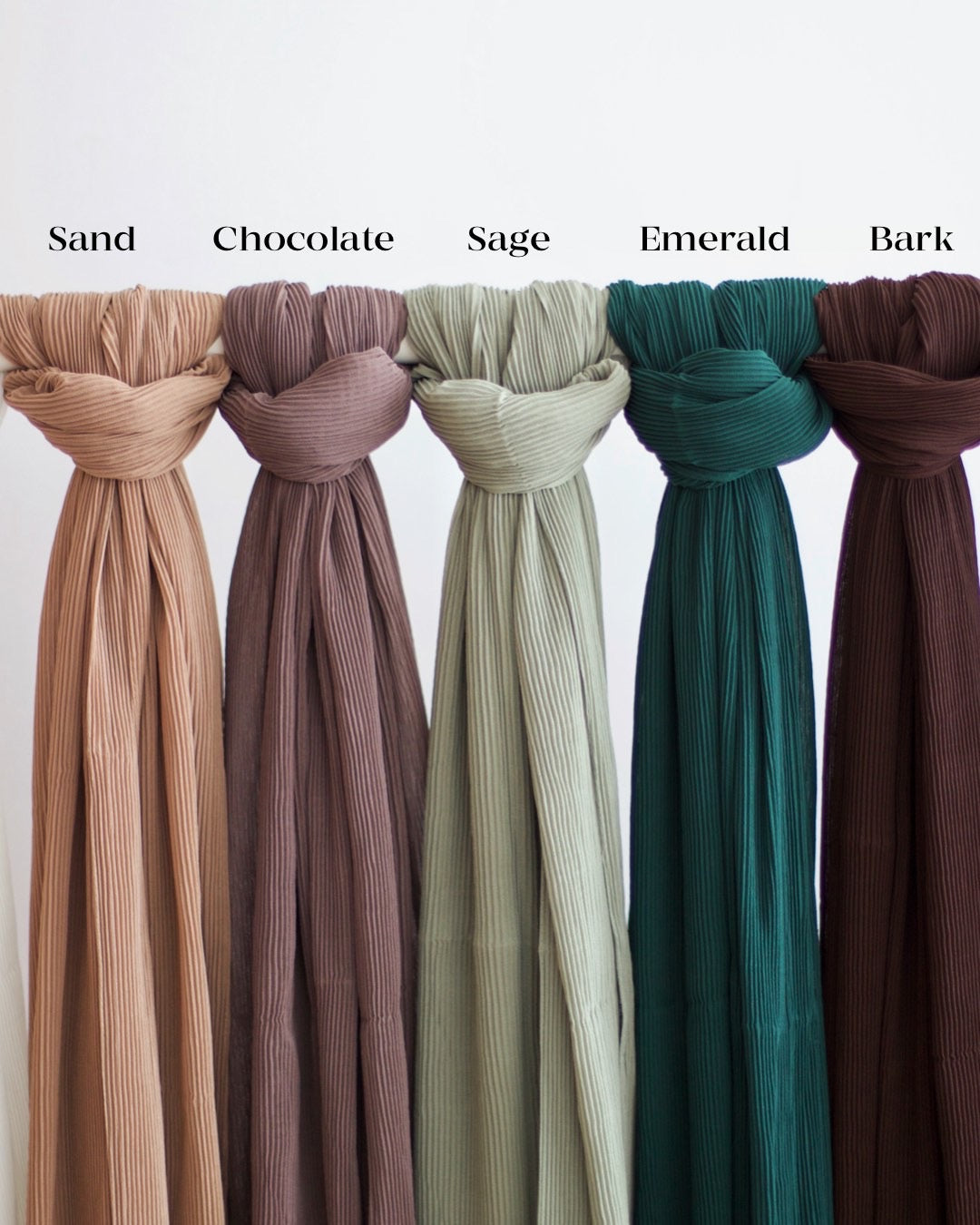 Hasna pleated shawl