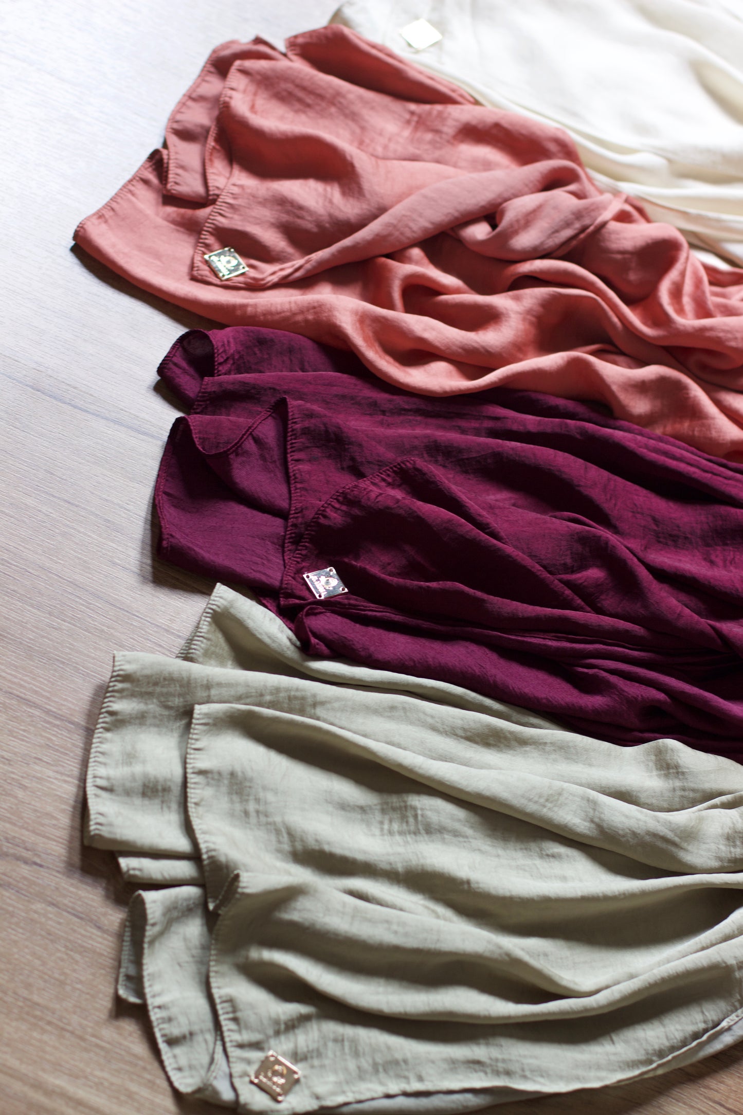 Aisha silky shawl