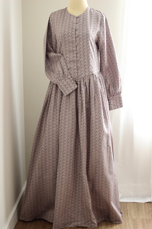 Evolvere : elegant princess cut dress