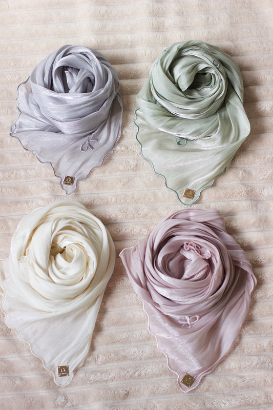 Bow tie shimmer shawl